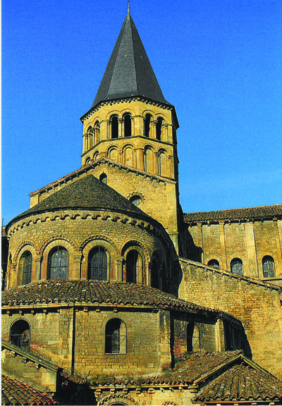 BASILIQUE DE PARAY – CHEVET
