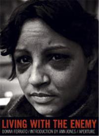 Living With Enemy (Paperback) /anglais