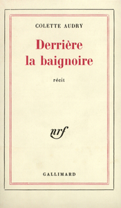 DERRIERE LA BAIGNOIRE