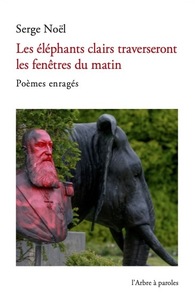 Les éléphants clairs traverseront les fenêtres du matin