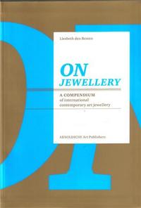 ON JEWELLERY /ANGLAIS