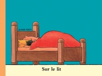 sur le lit