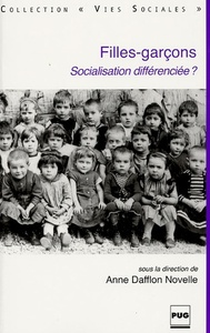 FILLES-GARCONS, SOCIALISATION DIFFERENCIEE ?