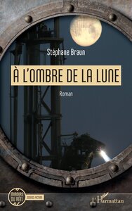 A L'OMBRE DE LA LUNE