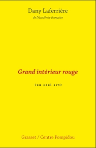 Grand intérieur rouge