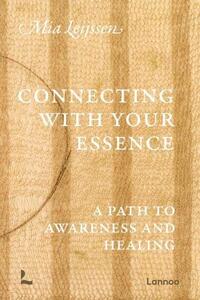 CONNECTING WITH YOUR ESSENCE /ANGLAIS