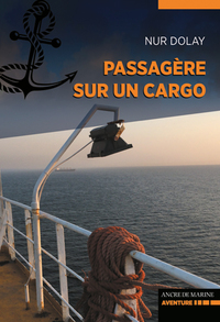 PASSAGERE SUR UN CARGO