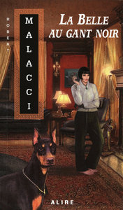 LA BELLE AU GANT NOIR