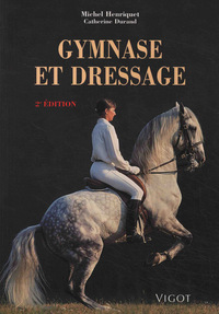 GYMNASE ET DRESSAGE