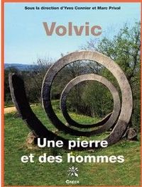 VOLVIC UNE PIERRE ET DES HOMMES