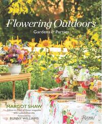 FLOWERING OUTDOORS : GARDENS & PARTIES /ANGLAIS