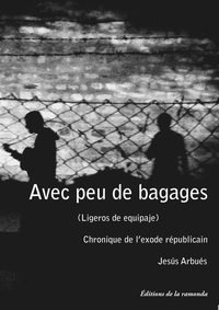 AVEC PEU DE BAGAGES