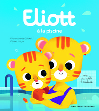 ELIOTT A LA PISCINE