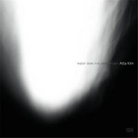 Atta Kim Water Does Not Soak in Rain /anglais