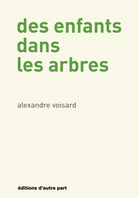 DES ENFANTS DANS LES ARBRES