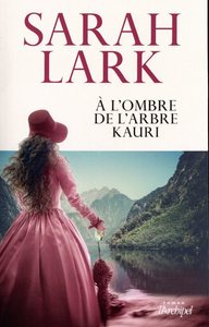A L'OMBRE DE L'ARBRE KAURI