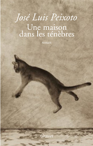 UNE MAISON DANS LES TENEBRES