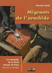 MIGRANTS DE L'ARACHIDE - LA CONQUETE DE LA FORET CLASSEE DE PATA. CASAMANCE, SENEGAL