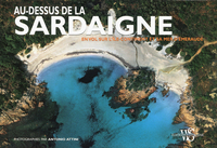 Au-dessus de la Sardaigne - En vol sur l'Ile-continent et sa mer d'émeraude