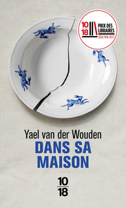 Dans sa maison