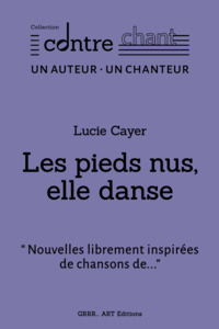 Les pieds nus, elle danse.