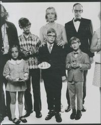 MURAL AND PORTRAITS/ AVEDON