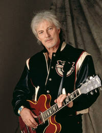 HUGUES AUFRAY : SPECIAL GUITARE TABLATURES