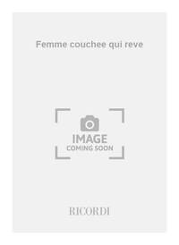 FEMME COUCHEE QUI REVE