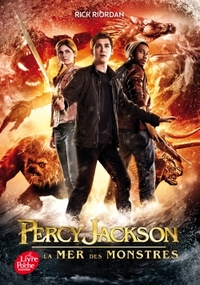 Percy Jackson - Tome 2 - La mer des monstres (édition avec affiche du film en couverture)