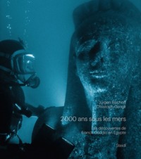 2000 Ans Sous Les Mers /franCais
