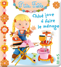 CHLOE JOUE A FAIRE LE MENAGE