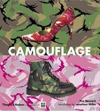 Camouflage (Hardback) /anglais