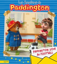 Paddington joue au football