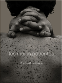 LES MAINS PATIENTES