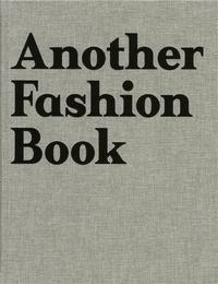 Another Fashion Book /anglais