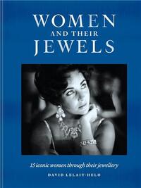 Women and Their Jewels /anglais