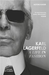 Karl Lagerfeld A Life in Fashion (paperback) /anglais