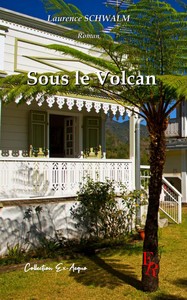 SOUS LE VOLCAN