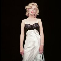 THE ESSENTIAL MARILYN MONROE  BY MILTON H. GREENE : 50 SESSIONS (NEW ED) /ANGLAIS
