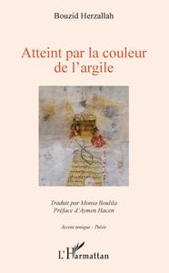 Atteint par la couleur de l'argile