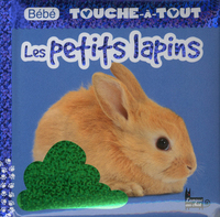 Bébé touche-à-tout les petits lapins