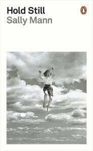 Sally Mann Hold Still (Paperback) /anglais
