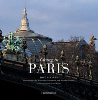 LIVING IN PARIS (ANGLAIS)