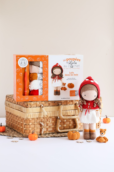 Coffret Poupée de Lulu au crochet et ses accessoires - Lulu dans les bois