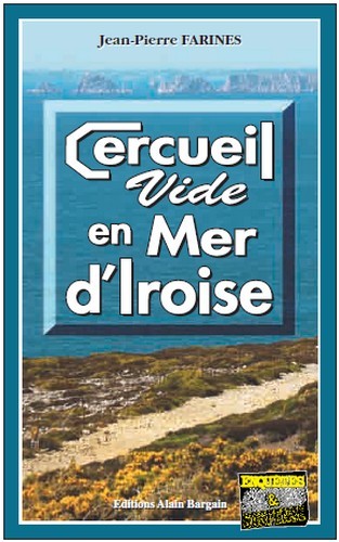 Cercueil vide en mer d'iroise