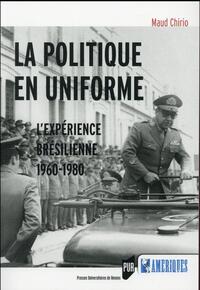 POLITIQUE EN UNIFORME