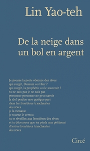 Image de De la neige dans un bol en argent