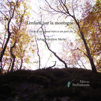 Image de L'enfant sur la montagne