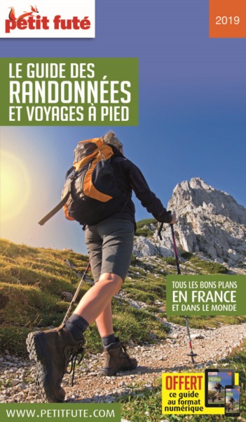 Image de guide des randonnees à pied 2019 petit fute + offre num