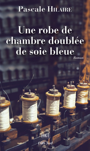 Picture of Une robe de chambre doublée de soie bleue